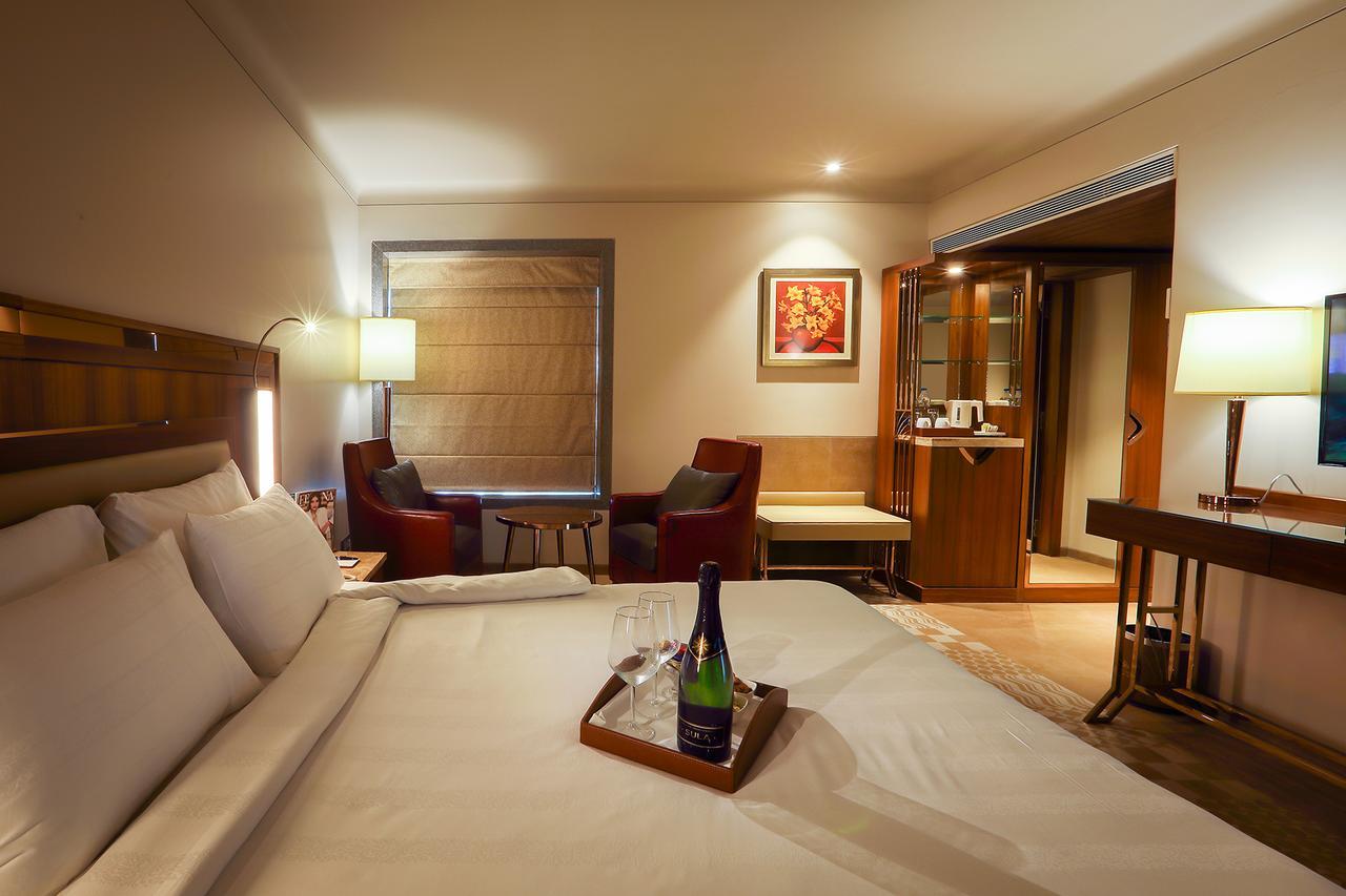 The Grandeur Boutique Hotel Mumbai Exterior photo
