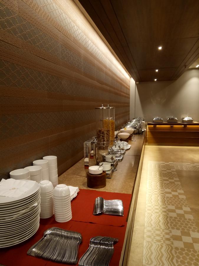 The Grandeur Boutique Hotel Mumbai Exterior photo